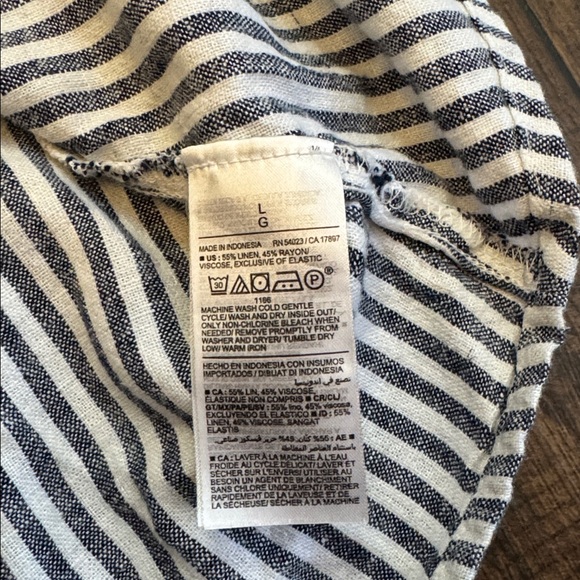 Old Navy Black and White Striped Mini Dress - Picture 3 of 11